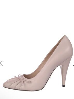 GUCCI Classic Women's Pointed Toe Pump in Blush